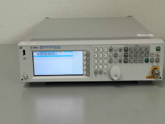 N5183A MXG 微波模擬信號發(fā)生器，100 kHz 至 40 GHz